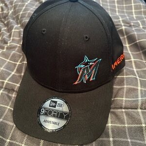 New Era Black Miami Marlins 9FORTY Cap